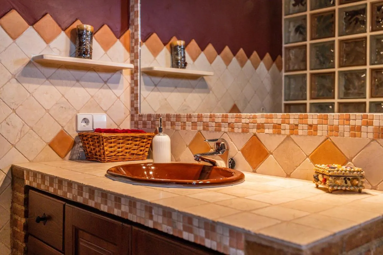 Villa Estilo Mediterranea Con Piscina, Jardin, Bbq Y Jacuzzi - Villa Bel Air Real Estepona España